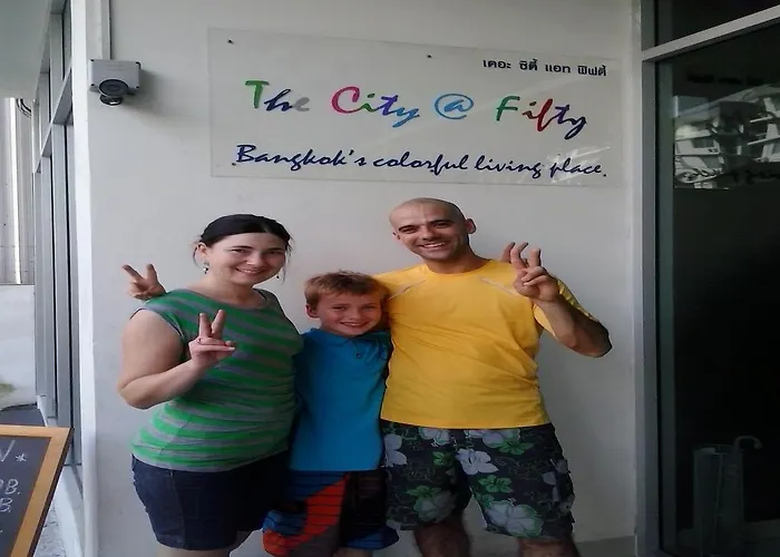 The At Fifty 旅馆 *